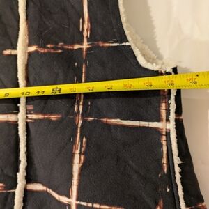 LuLaRoe Marlow Faux Shearling Vest in black/cream plaid NWT Goth SzS